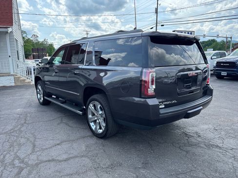 Used 2018 GMC Yukon XL SLT w/ Premium Edition AWD/4WD image 5