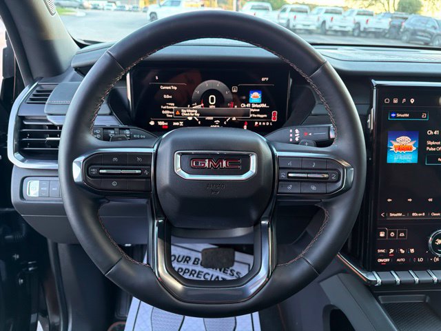 Used 2025 GMC Acadia AT4 w/ Luxury Package AWD/4WD image 15