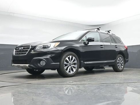 Used 2017 Subaru Outback 2.5i Touring w/ Popular Package #5A image 13