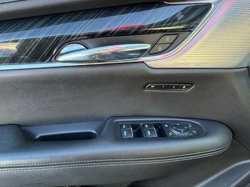 Certified 2020 Cadillac XT6 Premium Luxury image 14