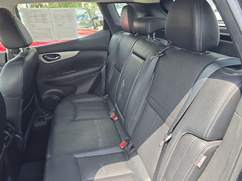 Used 2020 Nissan Rogue Sport SL image 11