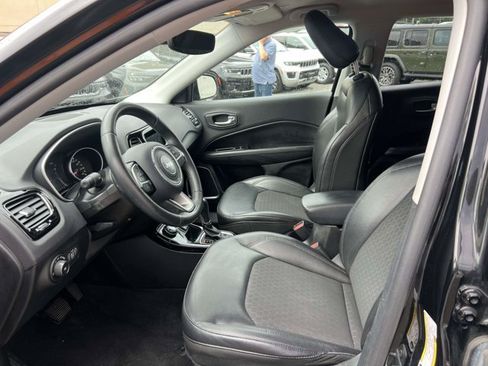 Used 2018 Jeep Compass Latitude w/ Popular Equipment Group AWD/4WD image 15