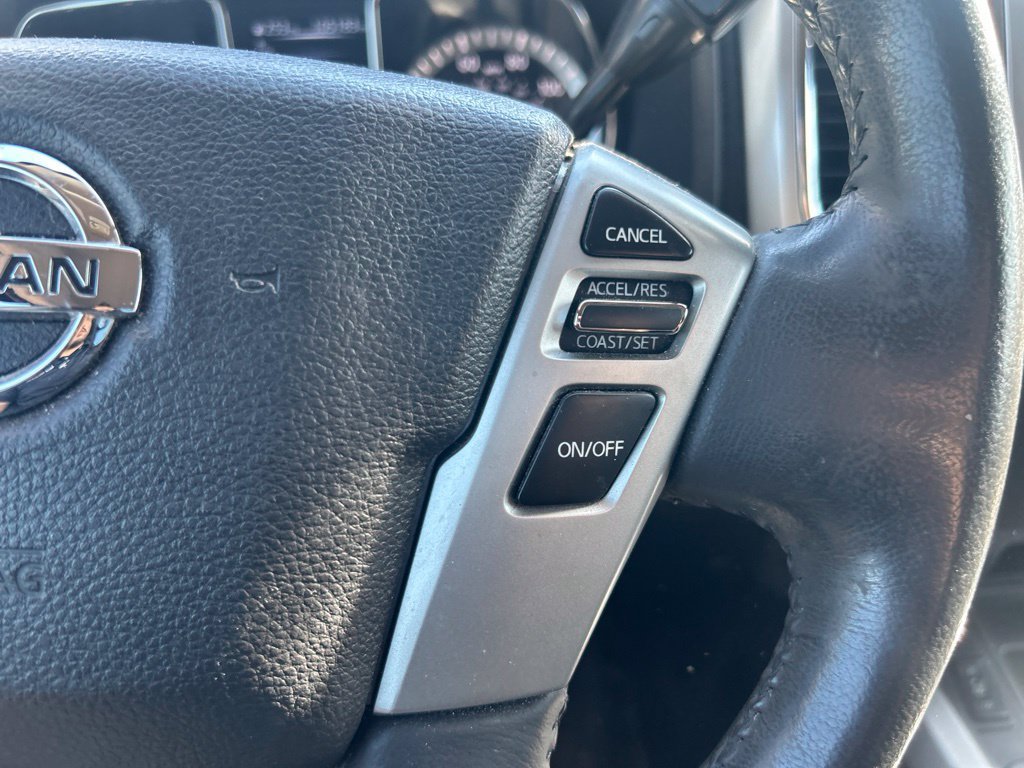 Used 2018 Nissan Titan SV w/ SV Convenience Package AWD/4WD image 20