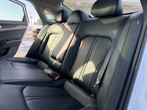 Used 2023 Kia K5 EX image 17