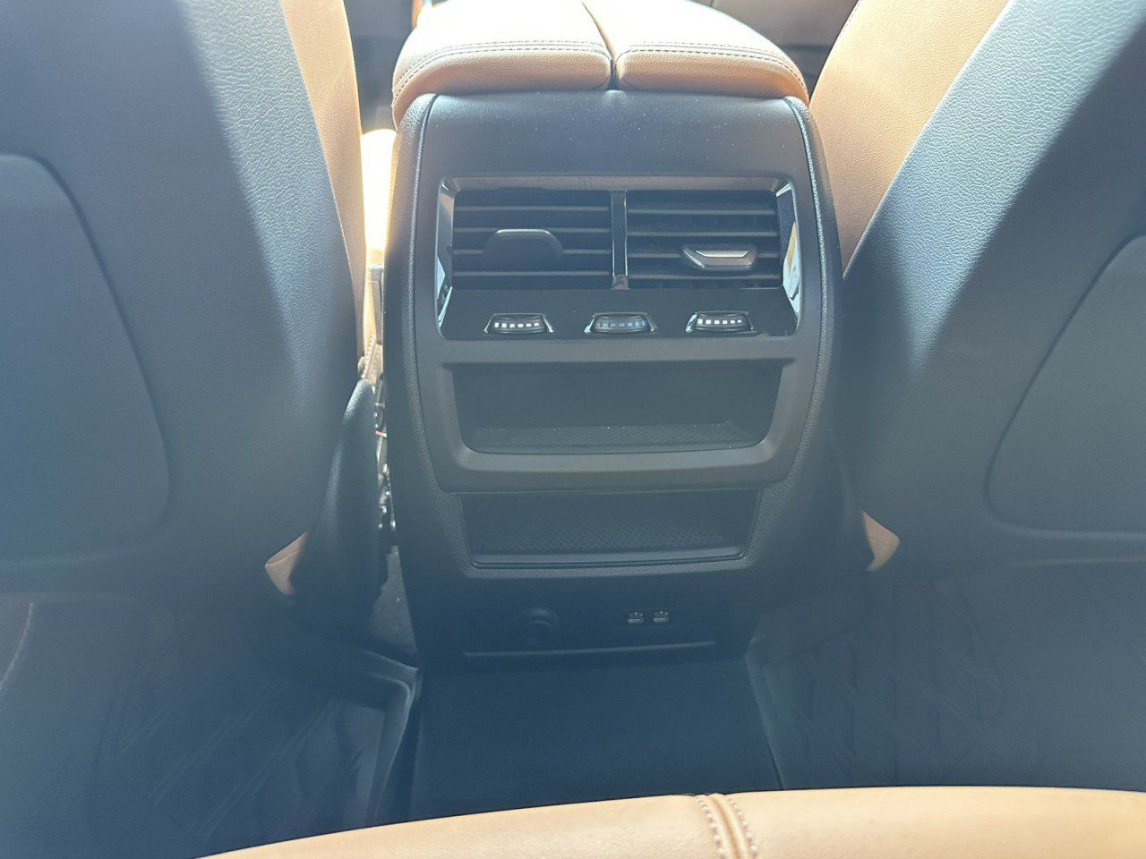 Used 2024 BMW X5 sDrive40i w/ Parking Assistance Package RWD image 34