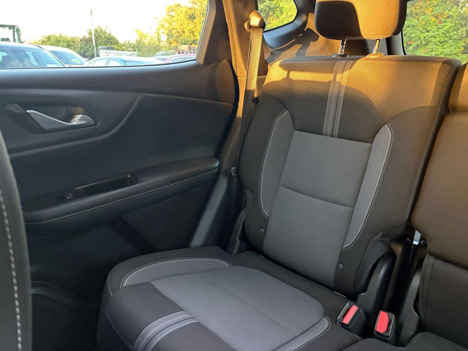 Used 2025 Chevrolet Blazer LT FWD image 39