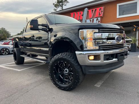Used 2018 Ford F250 Lariat w/ Lariat Ultimate Package AWD/4WD image 1