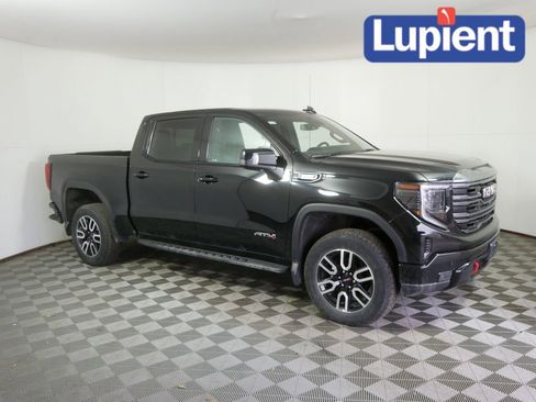 Used 2024 GMC Sierra 1500 AT4 w/ AT4 Premium Package image 1