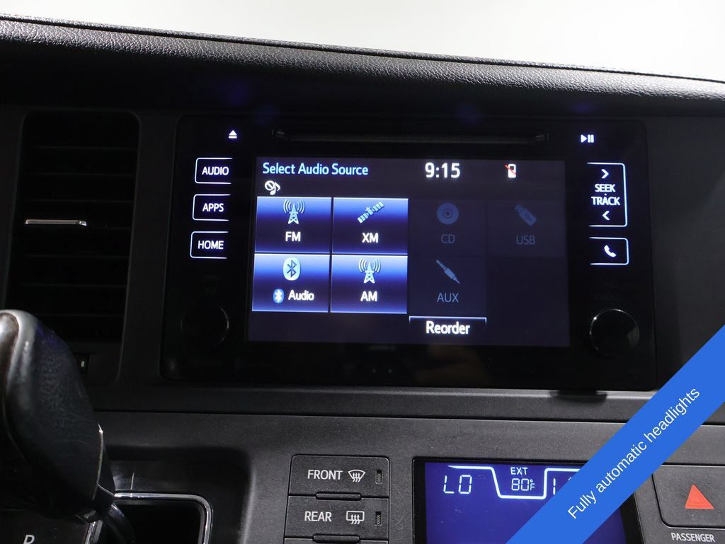 Used 2015 Toyota Sienna XLE AWD/4WD image 4