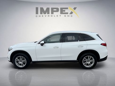 Used 2023 Mercedes-Benz GLC 300 4MATIC w/ Exclusive Trim Package image 2