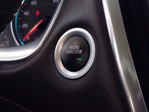 Used 2019 Chevrolet Traverse LT image 23