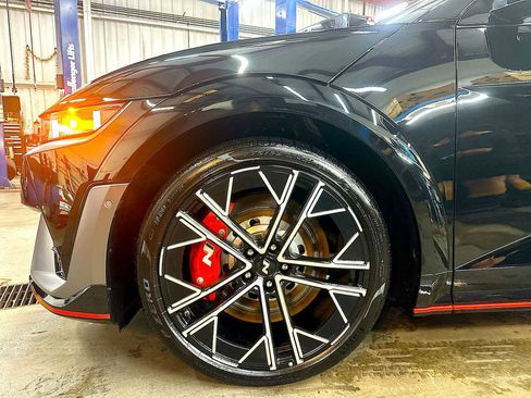 New 2025 Hyundai Ioniq 5 N image 18