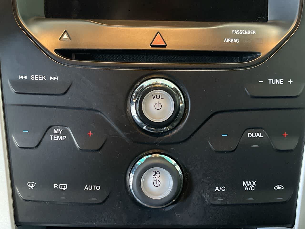 Used 2013 Ford Explorer XLT FWD image 19