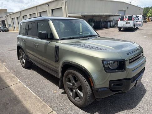 Used 2023 Land Rover Defender 110 X-Dynamic SE AWD/4WD image 3