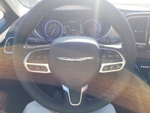 New 2026 Chrysler Pacifica Pinnacle image 11