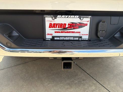 Used 2025 RAM 1500 Big Horn AWD/4WD image 8