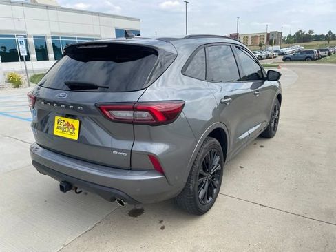 Certified 2023 Ford Escape ST-Line Elite w/ Premium Technology Package AWD/4WD image 4