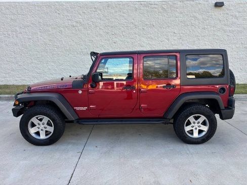 Used 2012 Jeep Wrangler Unlimited Rubicon w/ Connectivity Group AWD/4WD image 3