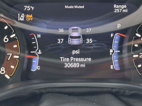 Used 2023 Jeep Compass Latitude w/ Convenience Group AWD/4WD image 26