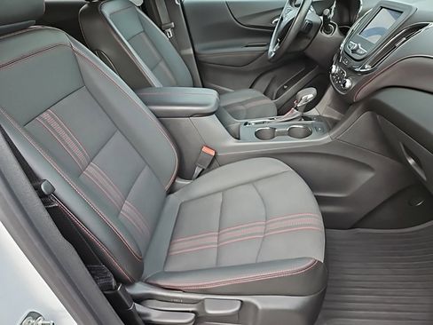 Used 2022 Chevrolet Equinox RS image 25