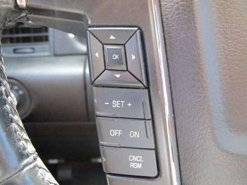 Used 2016 Lincoln Navigator Select RWD image 20