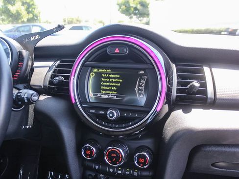 Used 2017 MINI Cooper 2-Door Hardtop FWD image 16