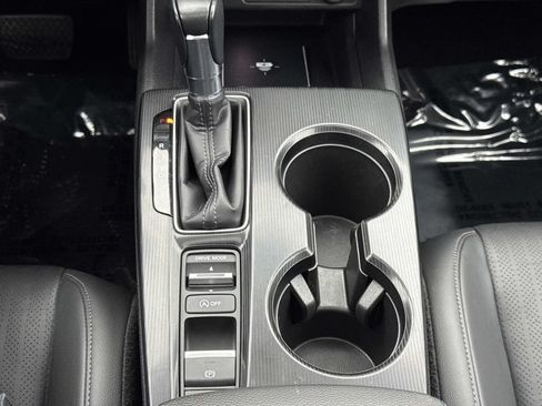 Used 2024 Honda Civic Touring image 9