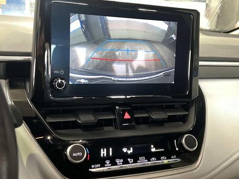 Used 2023 Toyota Corolla SE image 23