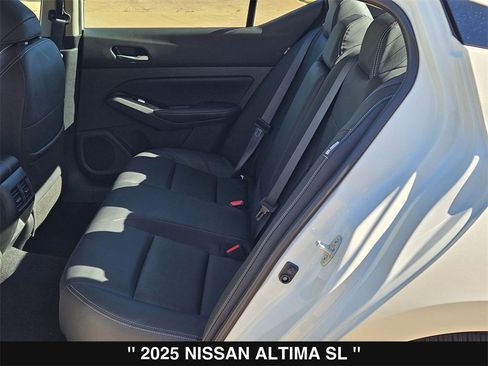 New 2025 Nissan Altima 2.5 SL image 17