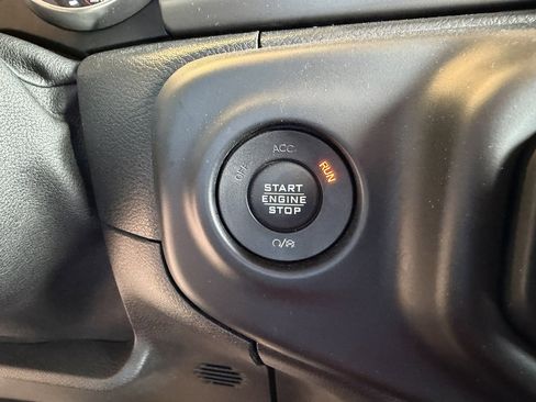 Used 2020 Jeep Gladiator Sport w/ Quick Order Package 24S image 14