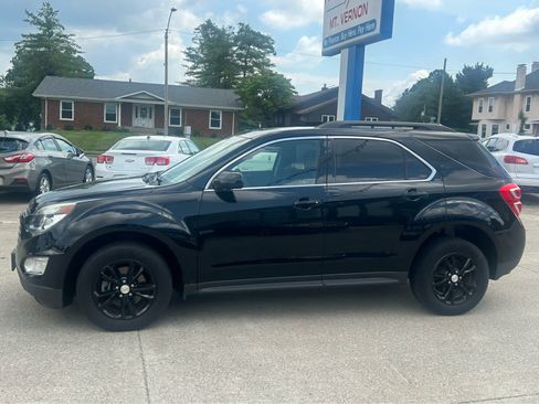 Used 2017 Chevrolet Equinox LT w/ Convenience Package AWD/4WD image 4
