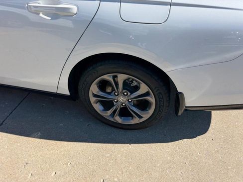 Used 2023 Honda Accord EX-L image 5