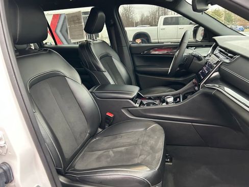 Certified 2023 Jeep Grand Cherokee L Laredo image 27