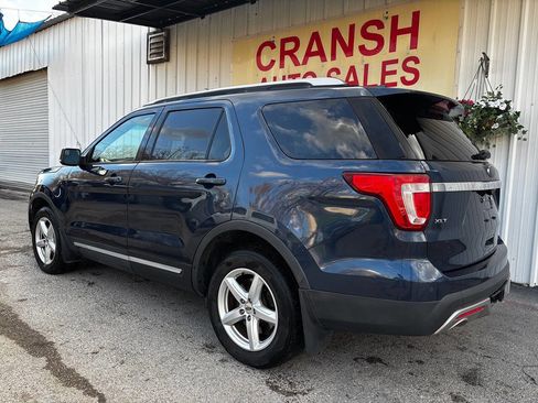 Used 2016 Ford Explorer XLT image 6
