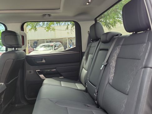 Used 2024 Toyota Tundra Limited AWD/4WD image 12