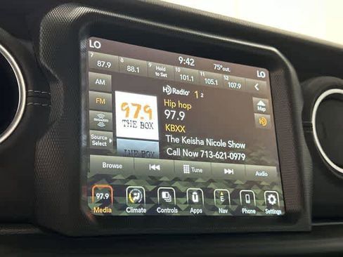 Used 2021 Jeep Wrangler Unlimited Sahara image 22