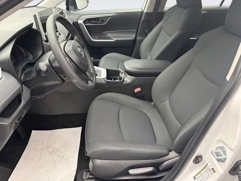 Used 2024 Toyota RAV4 LE image 11