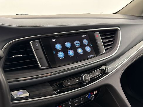 Used 2019 Buick Enclave Essence FWD image 25