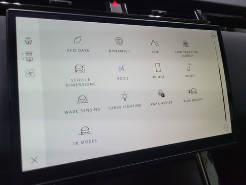 Used 2024 Land Rover Range Rover Velar Dynamic SE image 31