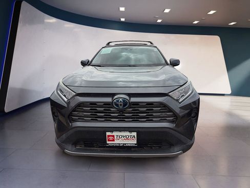 Used 2020 Toyota RAV4 Limited image 8