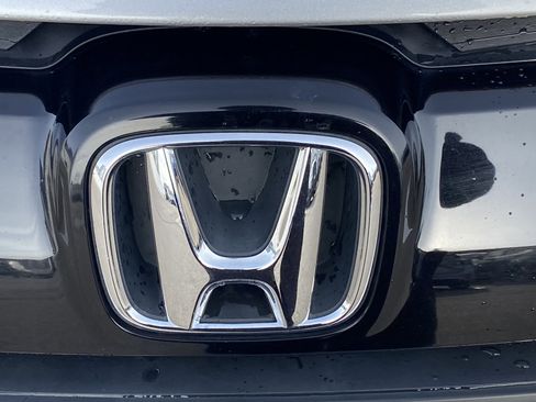 Used 2017 Honda Fit LX image 25