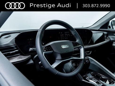Used 2025 Audi Q5 Premium Plus w/ Premium Plus image 14