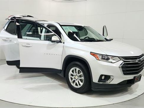 Used 2019 Chevrolet Traverse LT image 29