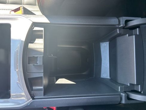 Used 2024 Ford Edge SEL image 28