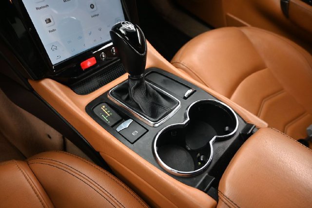 Used 2017 Maserati GranTurismo Sport RWD image 22