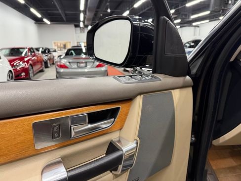 Used 2014 Land Rover LR4 HSE image 20
