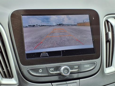 Used 2024 Chevrolet Malibu LT FWD image 11