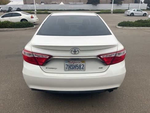 Used 2015 Toyota Camry SE image 6