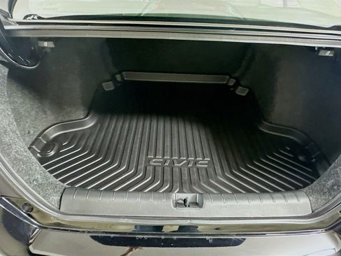 Used 2019 Honda Civic EX-L image 27