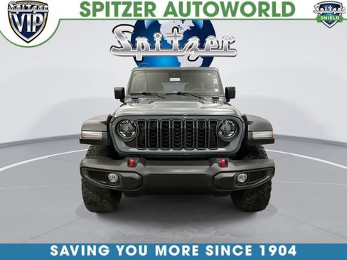Used 2024 Jeep Wrangler Unlimited Rubicon AWD/4WD image 5